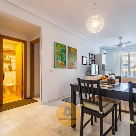 Apartamento Con Amplia Terraza En *