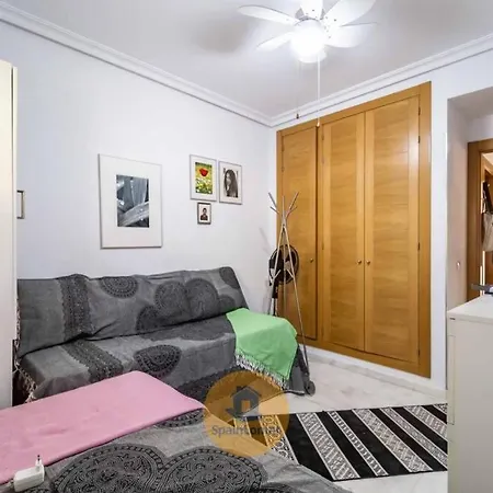 Apartamento Con Amplia Terraza En Apartamento Fuengirola