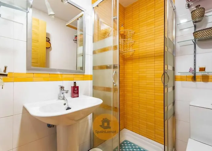 Apartamento Con Amplia Terraza En 푸엔히롤라