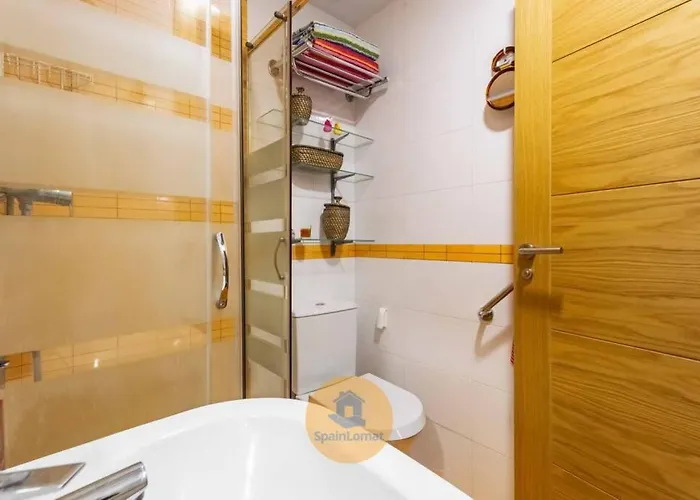 Apartamento Con Amplia Terraza En 아파트